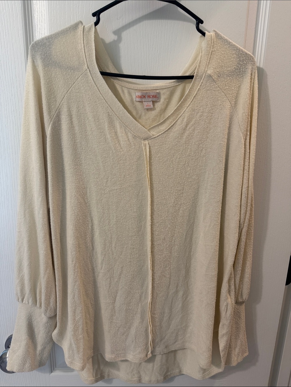 Knox Rose Cream V-Neck Raglan Long Sleeve Pullover